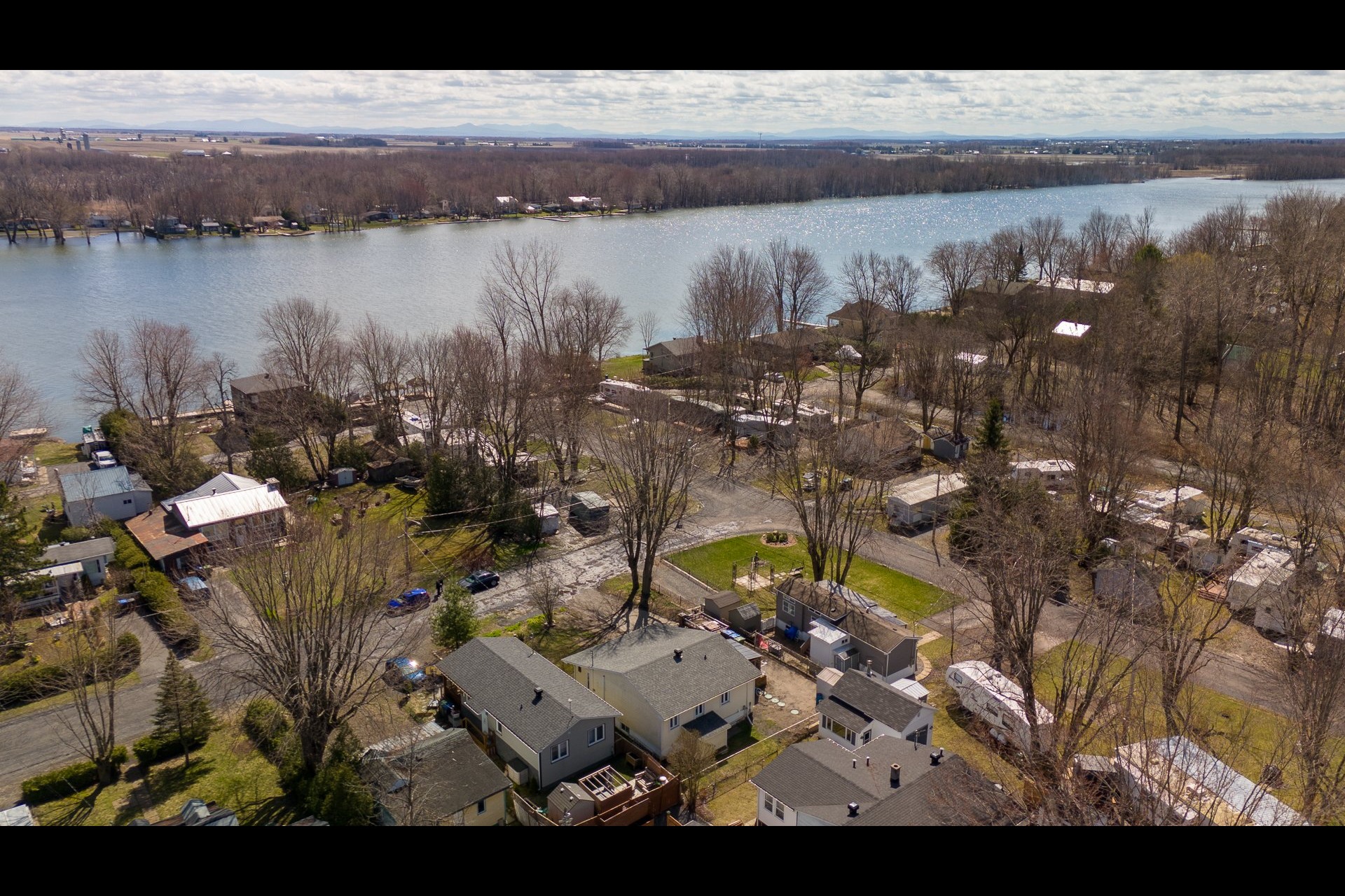 image 4 - Maison À vendre Saint-Jean-sur-Richelieu - 10 pièces