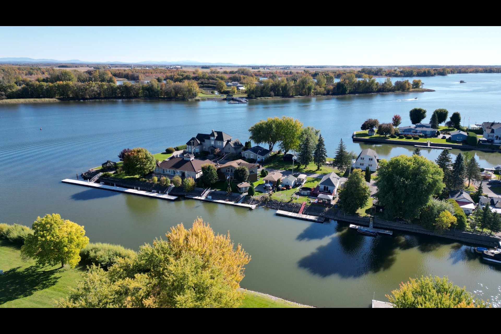 image 32 - Maison À vendre Saint-Paul-de-l'Île-aux-Noix - 10 pièces